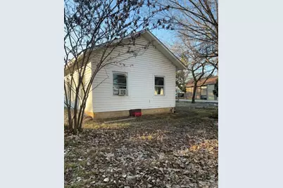 307 W Main Street, Pilot Point, TX 76258 - Photo 3
