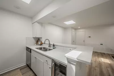 3711 Holland Avenue #303, Dallas, TX 75219 - Photo 11