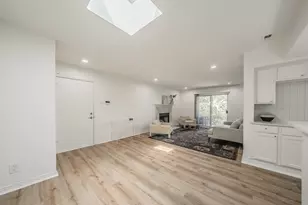 3711 Holland Ave, Dallas, TX 75219 - Photo 3