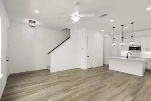 621 Blue Rdg Dr, Mansfield, TX 76063 - Photo 5