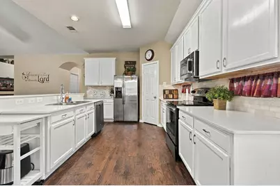 2412 Clubhouse Drive, Denton, TX 76210 - Photo 9