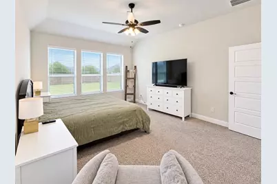 513 River Bank Court, Granbury, TX 76049 - Photo 9