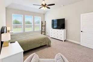 513 River Bank Ct, Granbury, TX 76049 - Photo 9