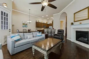 2211 Eriksson Ln, Dallas, TX 75204 - Photo 7