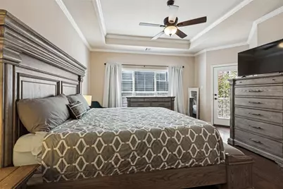 2211 Eriksson Lane, Dallas, TX 75204 - Photo 17
