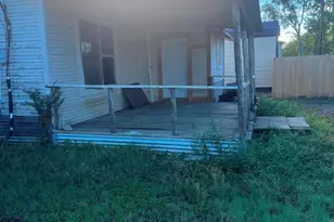 404 E Main, Wortham, TX 76693 - Photo 7