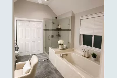 8708 Wellington Road, Irving, TX 75063 - Photo 11