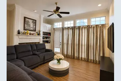 8708 Wellington Road, Irving, TX 75063 - Photo 3