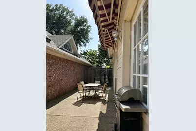 8708 Wellington Road, Irving, TX 75063 - Photo 19