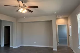 5213 Meadow Ln, Krum, TX 76249 - Photo 7