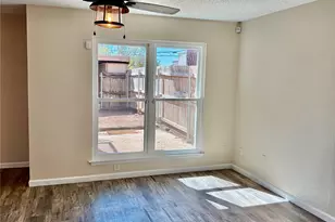 2114 Westmoor Pl, Arlington, TX 76015 - Photo 9