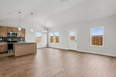 212 Marble Creek Drive, Fort Worth, TX 76131 - Photo 5