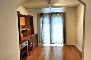 309 Odell St, Cleburne, TX 76033 - Photo 9