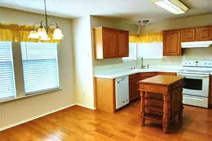 309 Odell St, Cleburne, TX 76033 - Photo 11