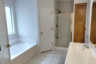 309 Odell St, Cleburne, TX 76033 - Photo 17