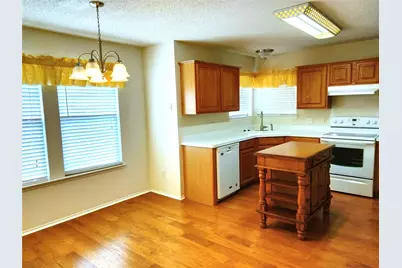 309 Odell Street, Cleburne, TX 76033 - Photo 11