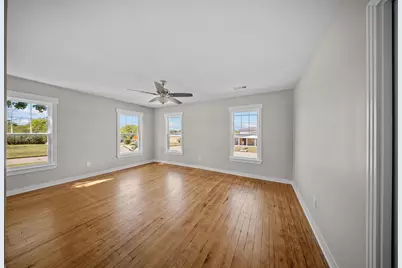 610 N Shawnee Street, Ennis, TX 75119 - Photo 11