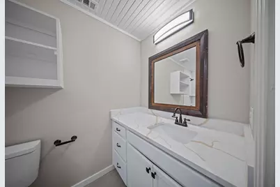 610 N Shawnee Street, Ennis, TX 75119 - Photo 33