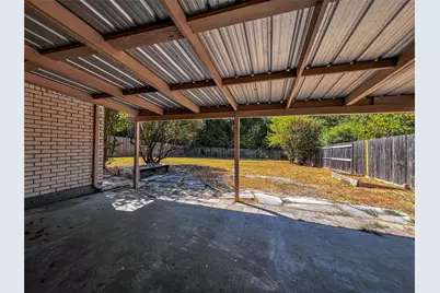 8945 Flicker Lane, Dallas, TX 75238 - Photo 21