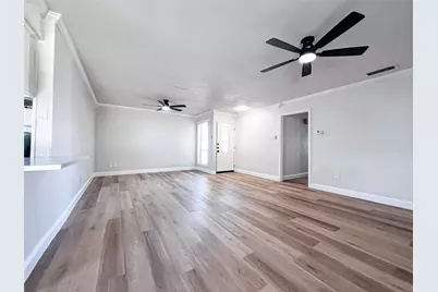 8945 Flicker Lane, Dallas, TX 75238 - Photo 5