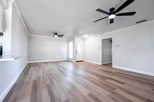 8945 Flicker Ln, Dallas, TX 75238 - Photo 5