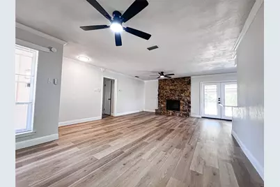 8945 Flicker Lane, Dallas, TX 75238 - Photo 3