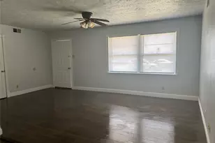 13836 Stardust Ln, Farmers Branch, TX 75234 - Photo 3