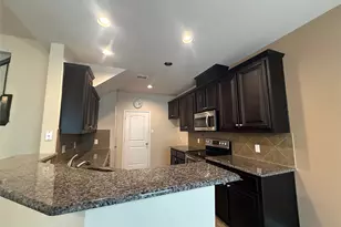 217 Barrington Ln, Lewisville, TX 75067 - Photo 3