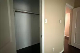217 Barrington Ln, Lewisville, TX 75067 - Photo 17