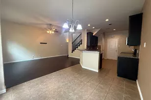 217 Barrington Ln, Lewisville, TX 75067 - Photo 5