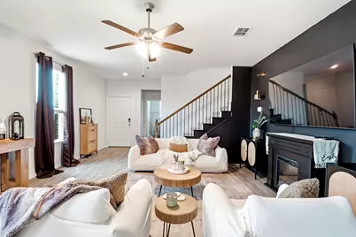 900 Crockett Street, Aubrey, TX 76227 - Photo 5