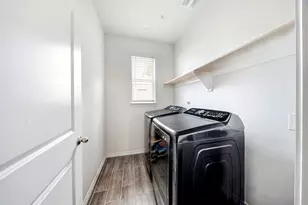 900 Crockett St, Aubrey, TX 76227 - Photo 13