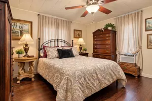 215 W Munson St, Denison, TX 75020 - Photo 13