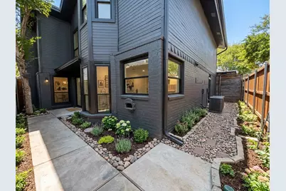 820 Pavillion Street, Dallas, TX 75204 - Photo 35