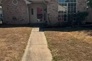 1026 Sanders Dr, Duncanville, TX 75137 - Photo 1