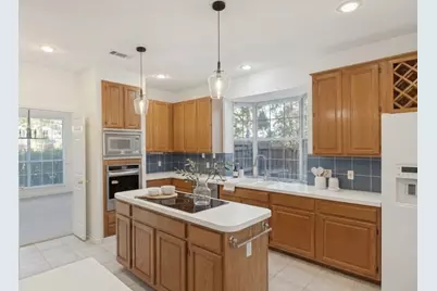 2032 Liverpool Drive, Plano, TX 75025 - Photo 9
