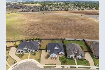 2108 Stinson Court, Lorena, TX 76655 - Photo 33