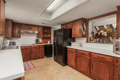 1803 Arrowhead Drive, Pantego, TX 76013 - Photo 9