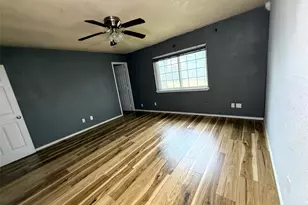 305 S Willow St, Mansfield, TX 76063 - Photo 21