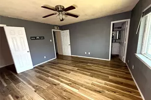 305 S Willow St, Mansfield, TX 76063 - Photo 15