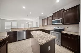 2417 Michelle Creek Dr, Little Elm, TX 75068 - Photo 3