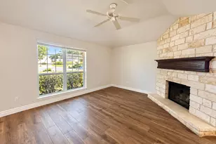 806 Blessing Creek Dr, Euless, TX 76039 - Photo 5