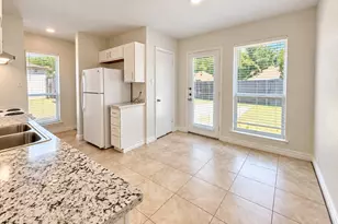 806 Blessing Creek Dr, Euless, TX 76039 - Photo 19