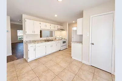 806 Blessing Creek Drive, Euless, TX 76039 - Photo 21