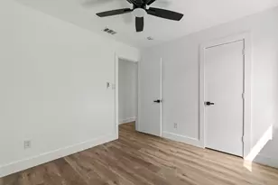 10232 Blackjack Oaks Dr, Dallas, TX 75227 - Photo 17