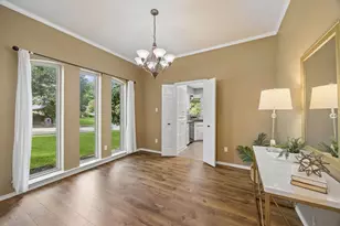3702 Elmcrest Cir, Garland, TX 75040 - Photo 3