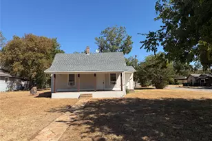 1801 W Bond St, Denison, TX 75020 - Photo 1