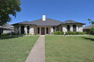 211 Barbara Way, Red Oak, TX 75154 - Photo 1
