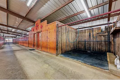 13341 82 Highway E, Whitesboro, TX 76273 - Photo 11