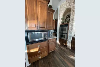 3097 Whispering Oaks Drive, Highland Village, TX 75077 - Photo 11